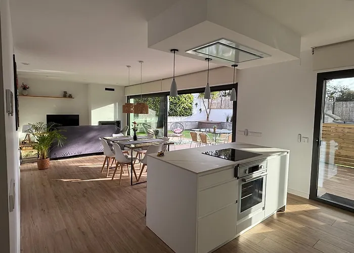 Espectacular Casa En Llagostera - Costa Brava, Con Piscina